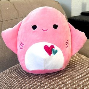 Squishmallows Saxa the Stingray